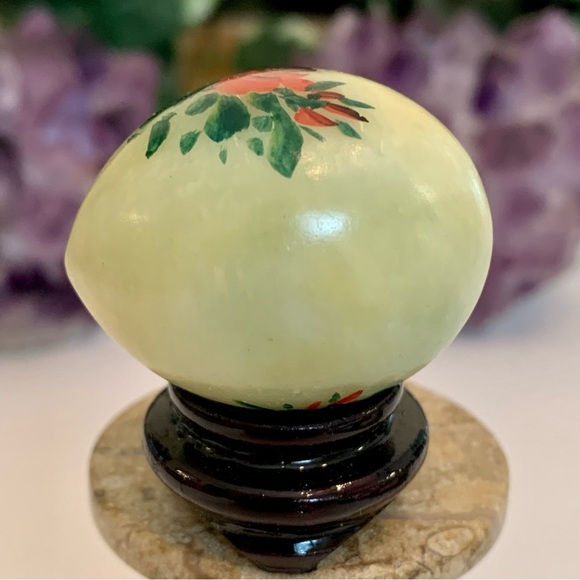 Vintage Hand Painted Green Jade Egg w Flowers Bird & Pink Roses Wood Stand 1.5" - Picture 10 of 12